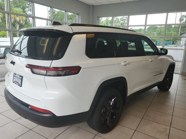 New 2024 Jeep Grand Cherokee L Altitude AWD/4WD image 8