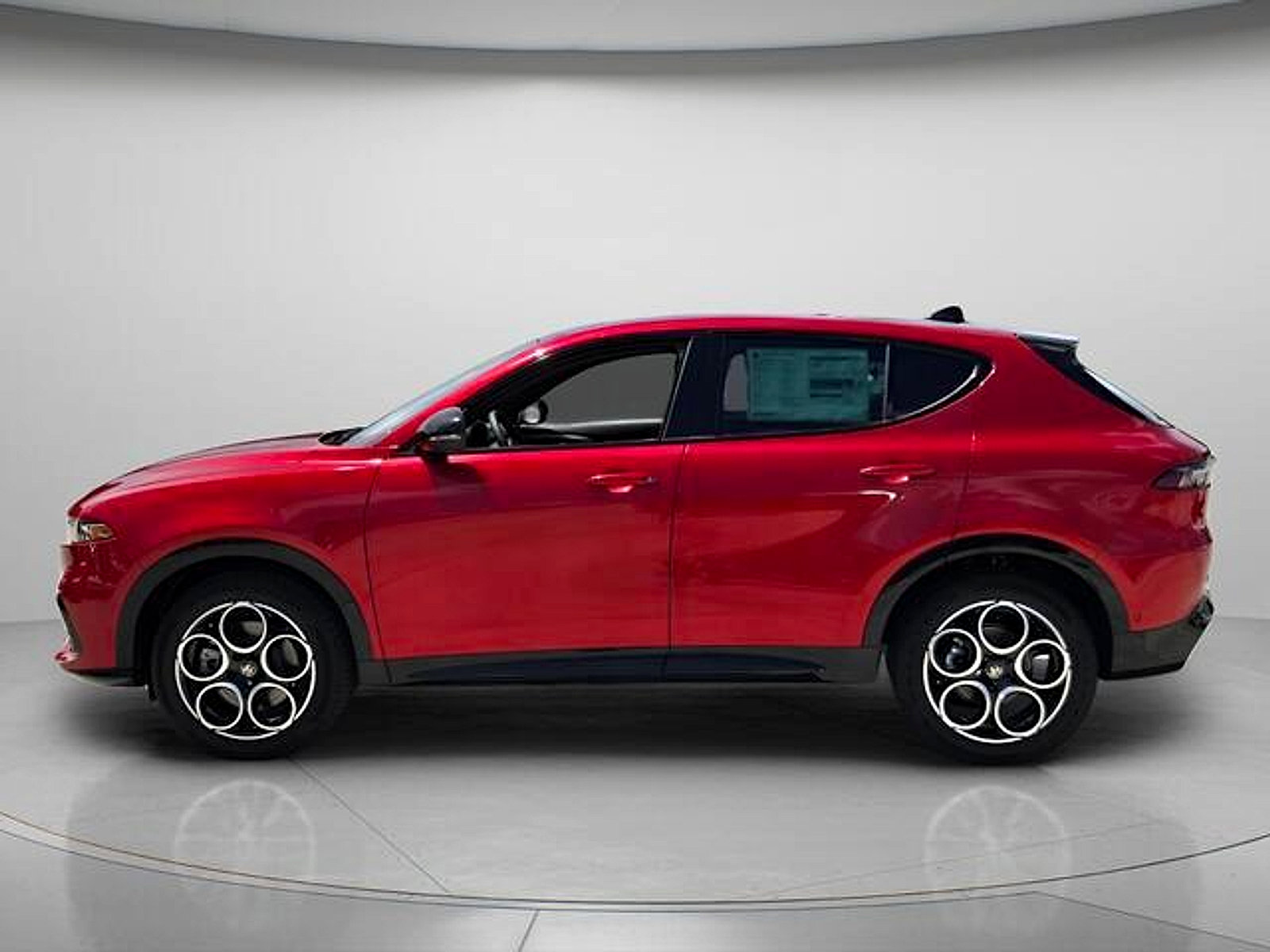 New 2026 Alfa Romeo Tonale w/ Black Premium Package AWD/4WD image 2