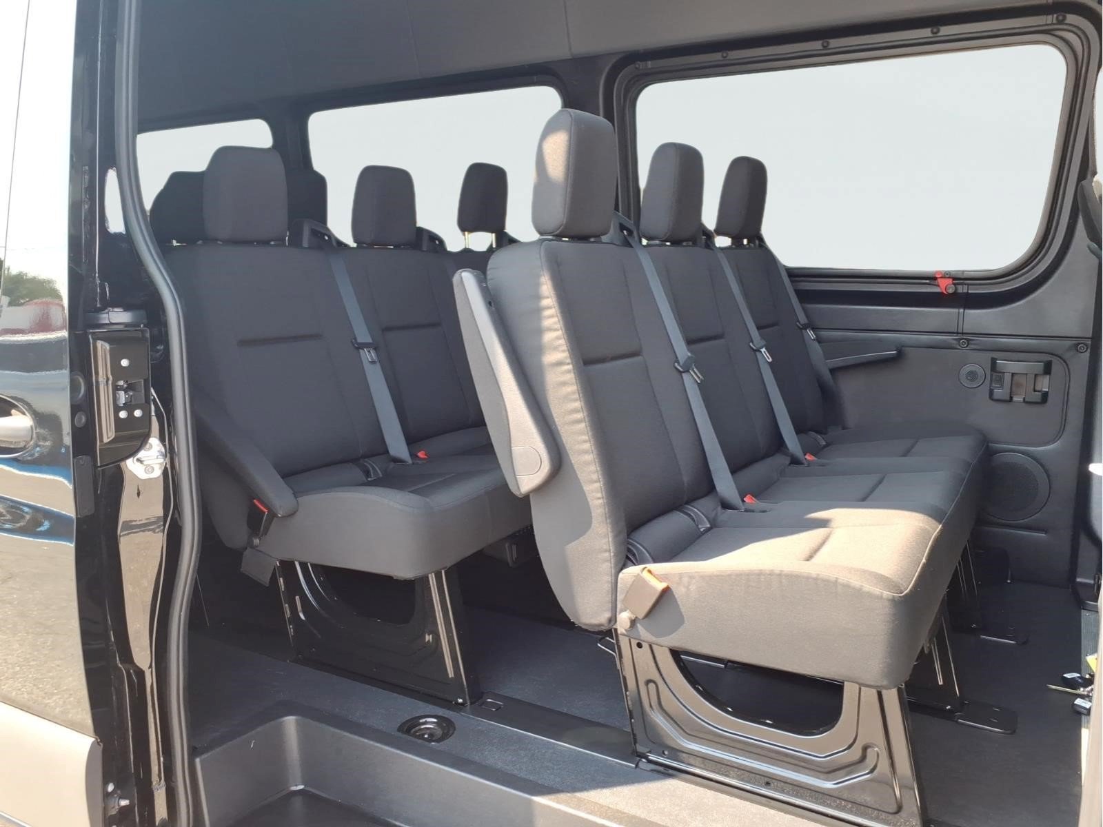 Used 2025 Mercedes-Benz Sprinter 2500 image 12