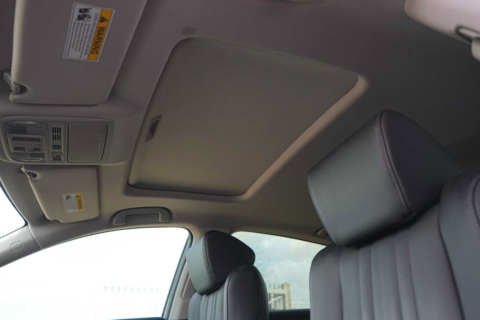 Used 2021 Honda Accord Touring image 30