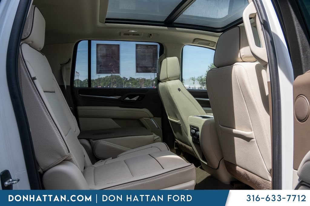 Used 2024 GMC Yukon XL Denali AWD/4WD image 25