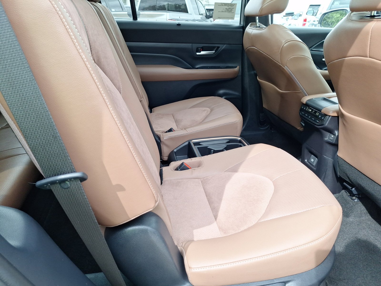 Used 2026 Toyota Grand Highlander AWD Hybrid image 31