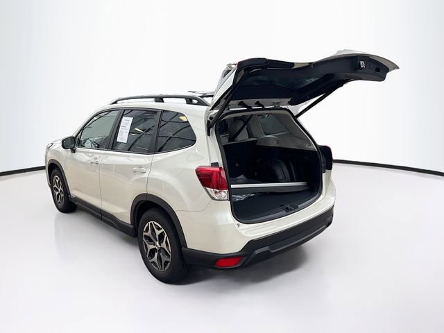 Certified 2023 Subaru Forester Premium AWD/4WD image 7