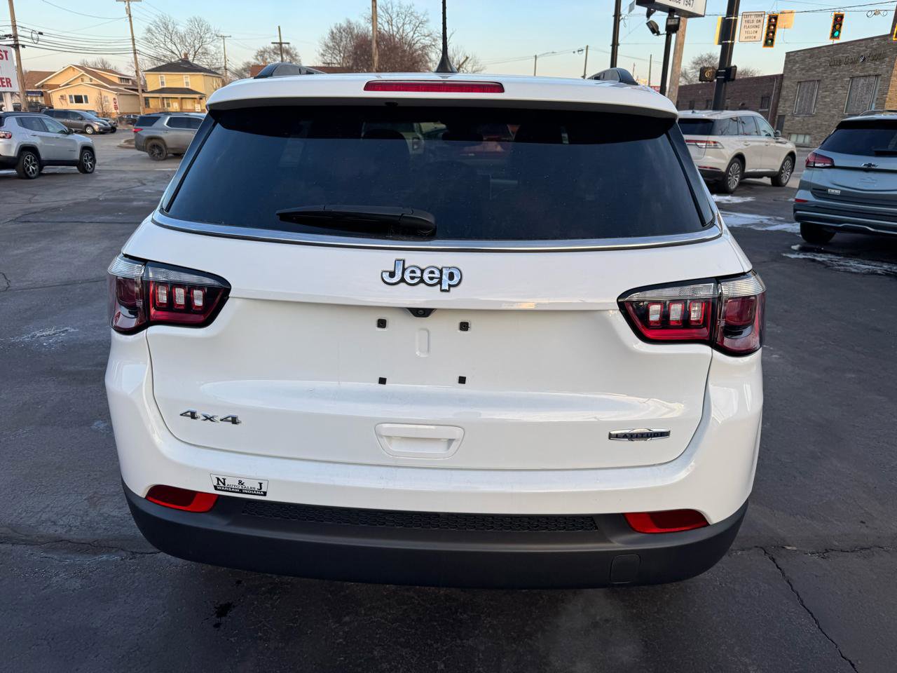 Used 2024 Jeep Compass Latitude w/ Sun and Sound Group image 6