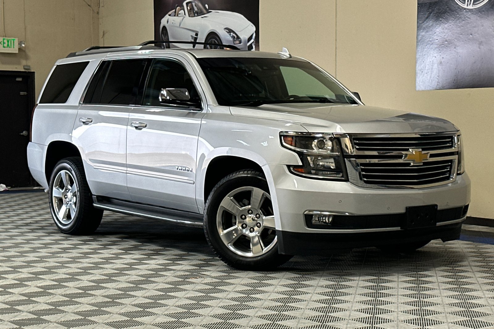 Used 2017 Chevrolet Tahoe Premier w/ Max Trailering Package AWD/4WD image 2