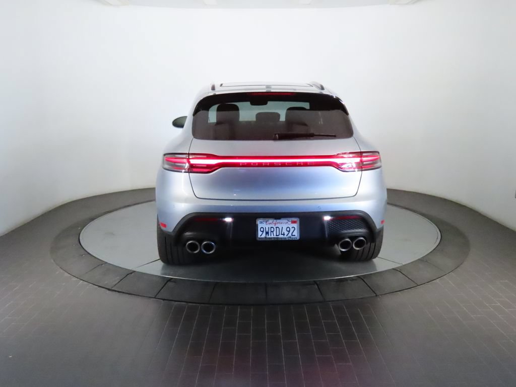Certified 2026 Porsche Macan AWD/4WD image 6