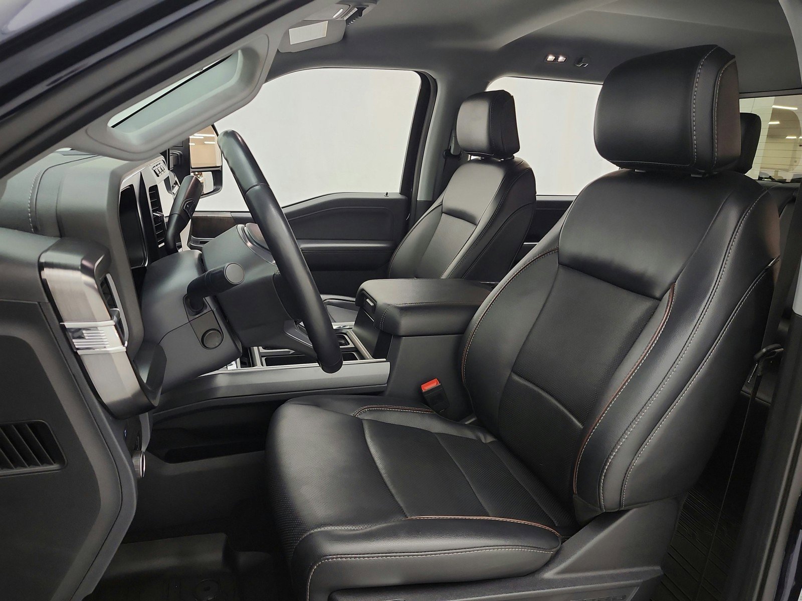 Used 2023 Ford F250 Lariat w/ Sport Appearance Package image 10