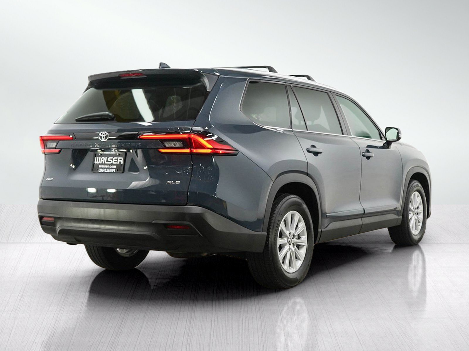 Used 2024 Toyota Grand Highlander AWD image 5