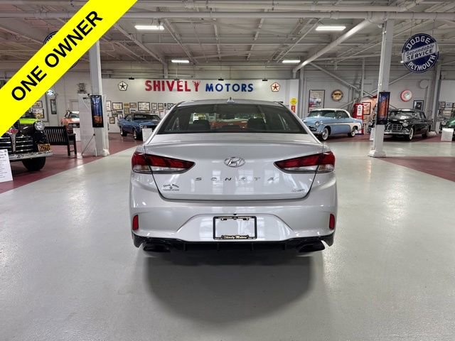 Used 2018 Hyundai Sonata Sport w/ Cargo Package FWD image 4