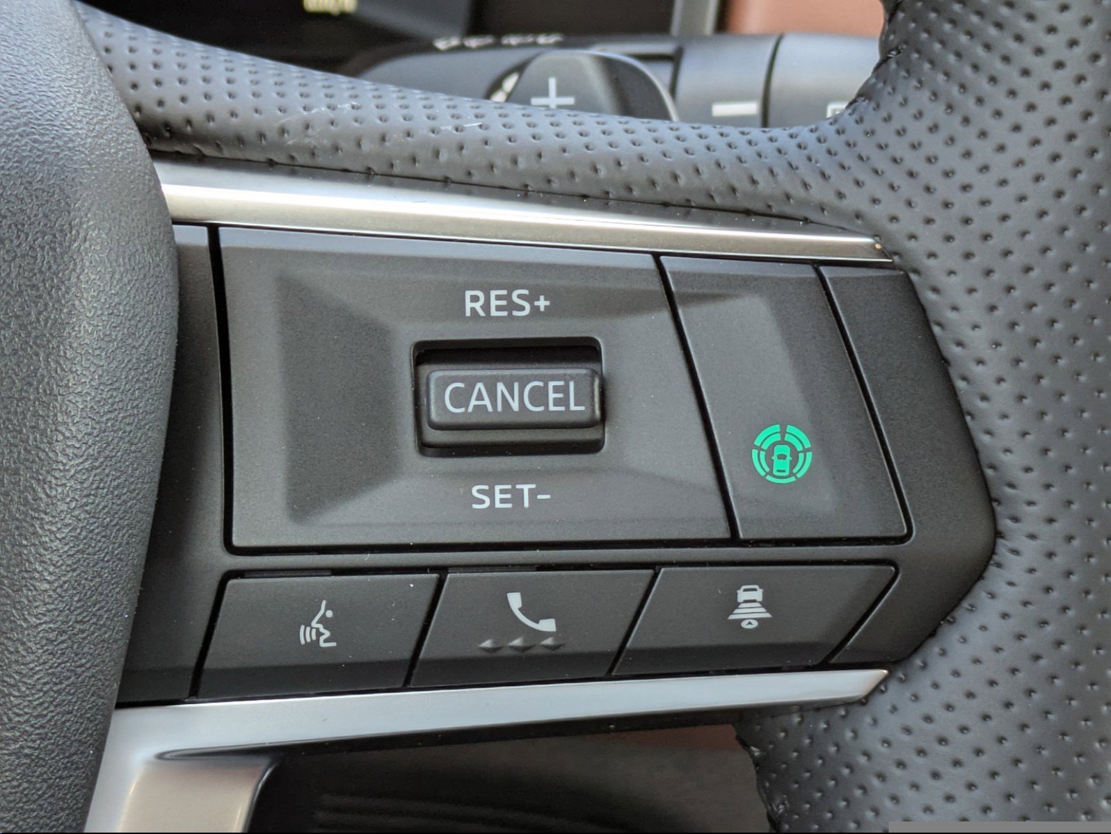 New 2025 Mitsubishi Outlander SEL image 29