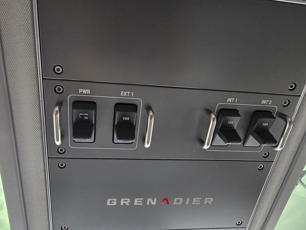 Used 2024 INEOS Grenadier Station Wagon AWD/4WD image 46