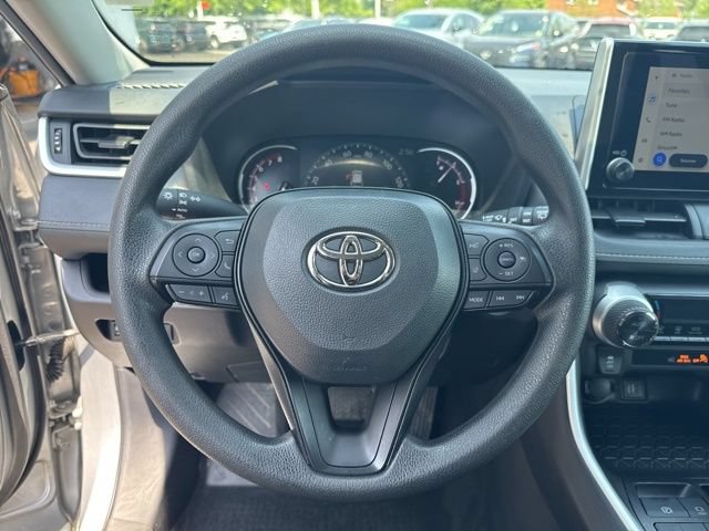 Used 2025 Toyota RAV4 XLE AWD/4WD image 11
