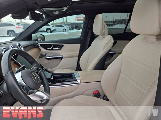 Used 2023 Mercedes-Benz GLC 300 4MATIC image 18