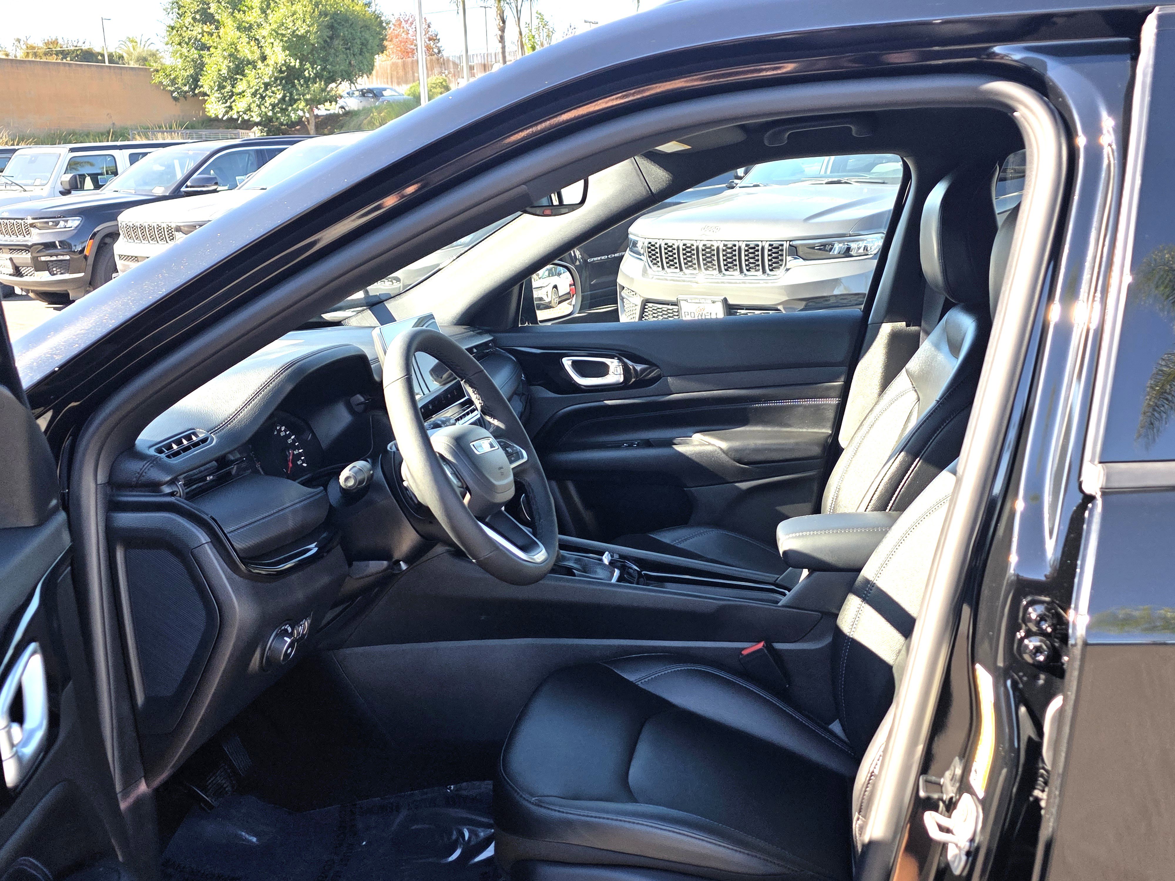 New 2026 Jeep Compass Limited AWD/4WD image 12