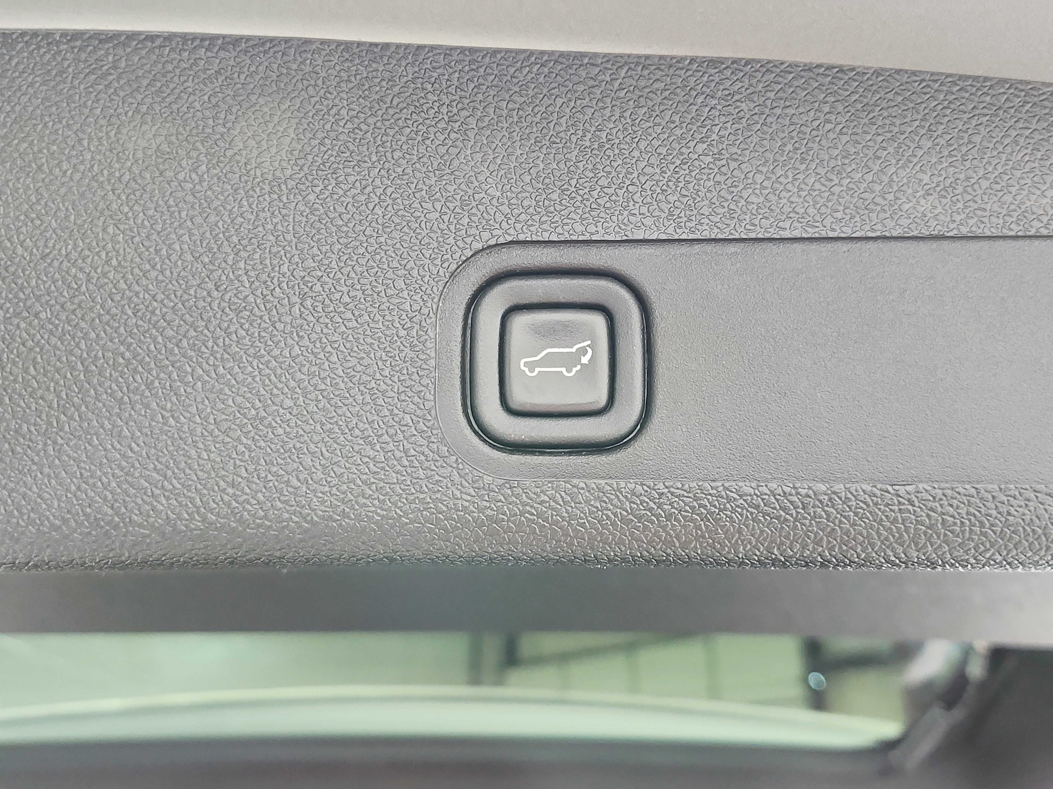 Used 2014 Cadillac Escalade Premium RWD image 47