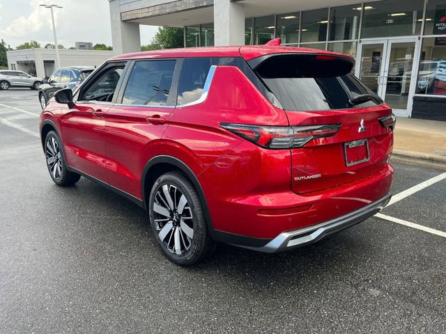 New 2025 Mitsubishi Outlander SE image 5