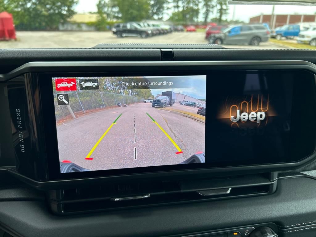 New 2025 Jeep Gladiator Rubicon w/ Safety Group image 15