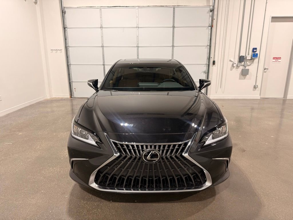 Used 2024 Lexus ES 350 w/ Premium Package image 2