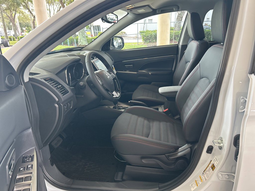 New 2025 Mitsubishi Outlander Sport SE AWD/4WD image 5