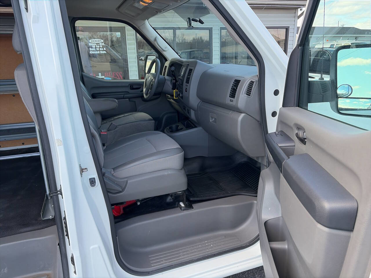 Used 2018 Nissan NV 1500 SV w/ Navigation Package image 10