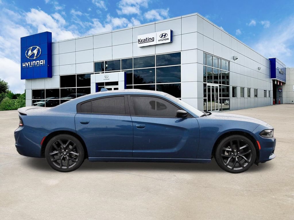 Used 2023 Dodge Charger SXT w/ Blacktop Package RWD image 4