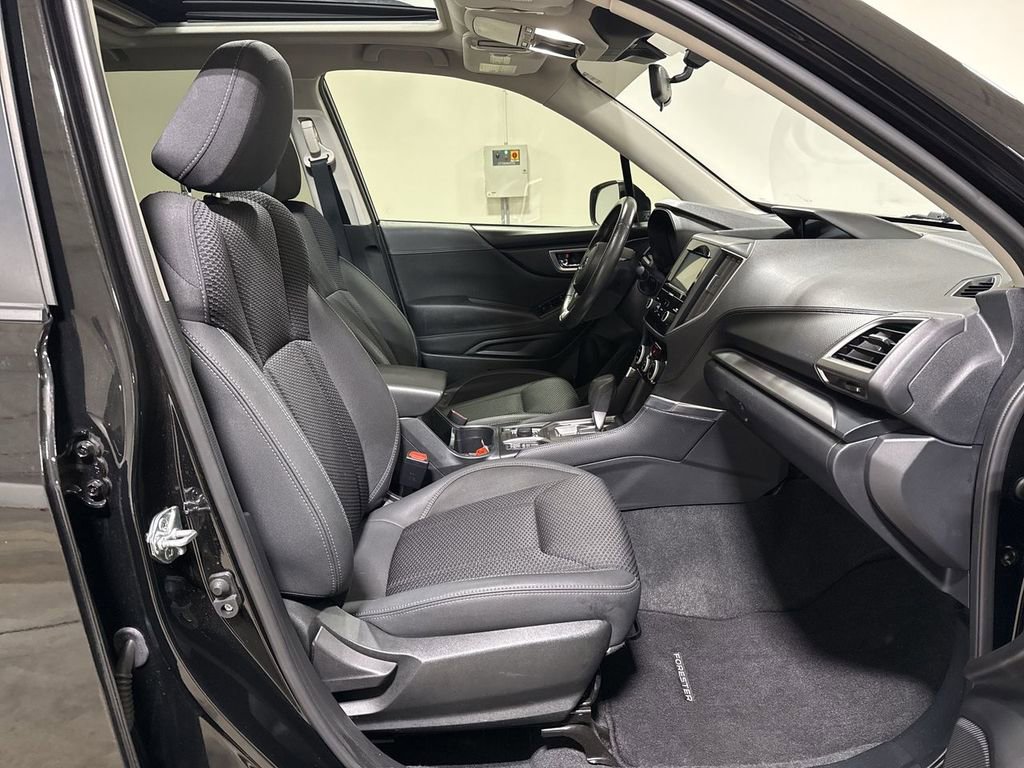 Used 2024 Subaru Forester Premium image 22