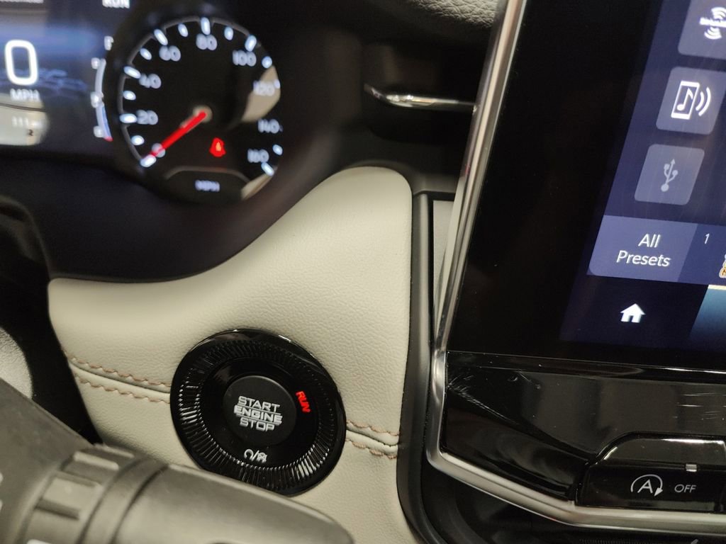 New 2025 Jeep Compass Limited w/ Sun & Sound Group image 24