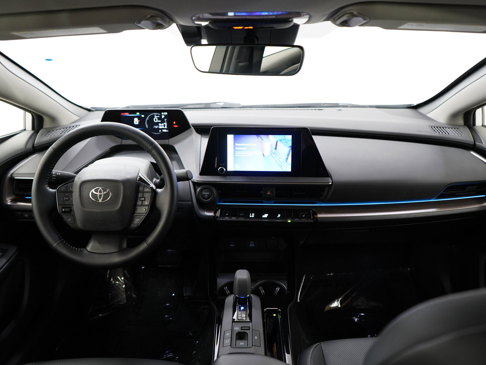 Used 2023 Toyota Prius XLE AWD/4WD image 13