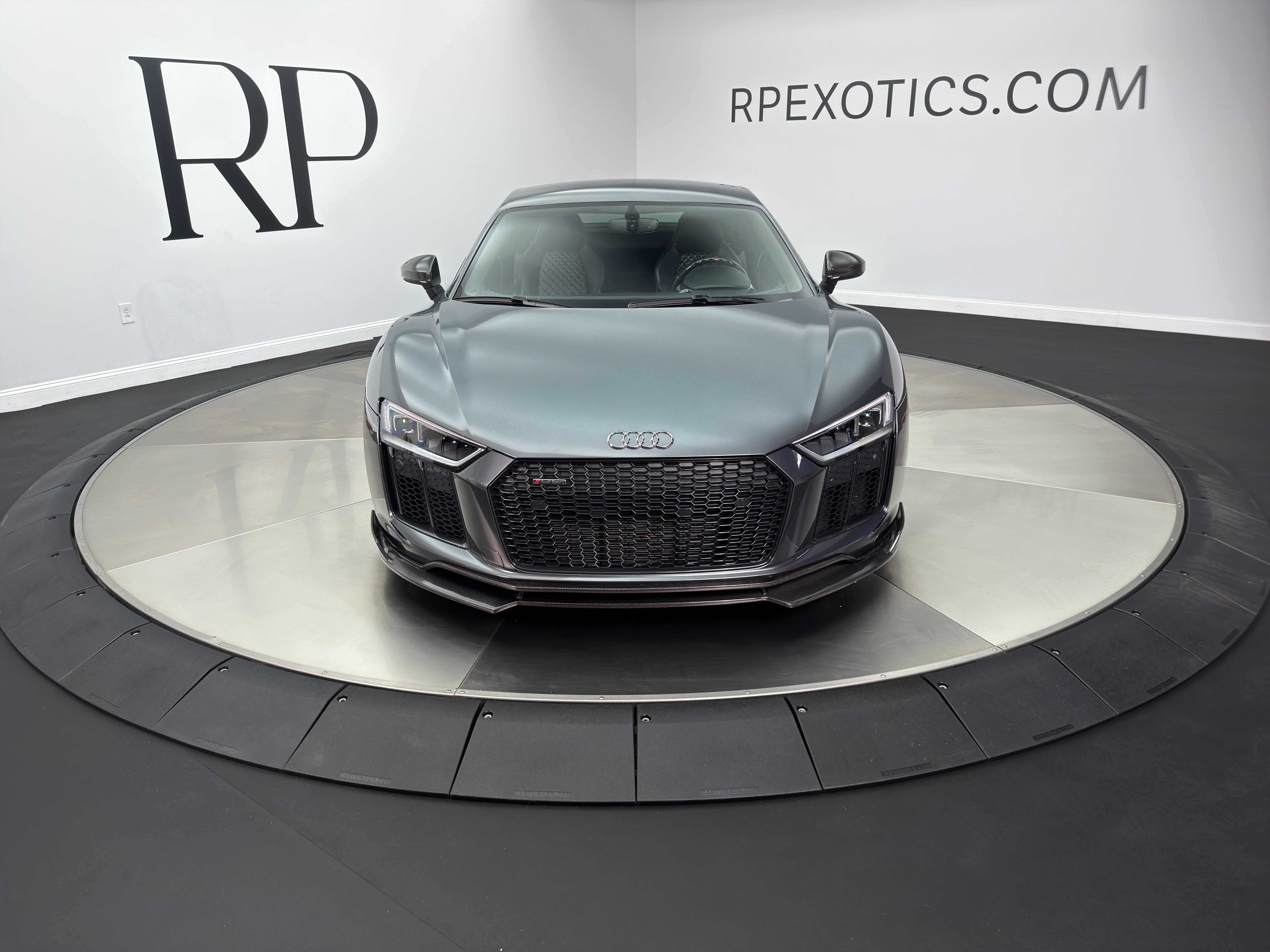 Used 2018 Audi R8 V10 plus AWD/4WD image 5