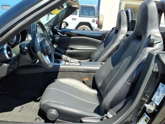 Used 2024 MAZDA MX-5 Miata Grand Touring w/ Weather Package RWD image 9
