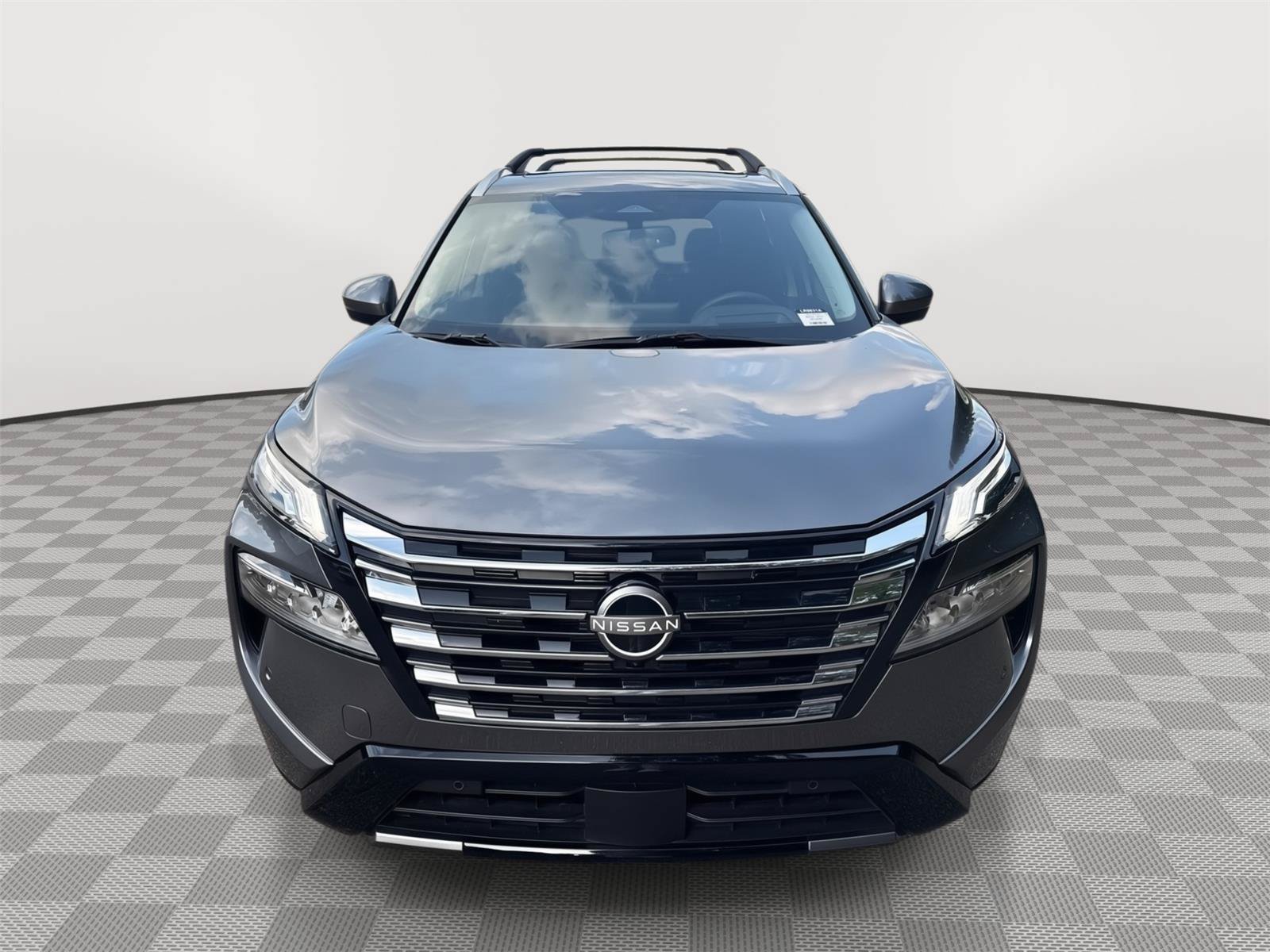 Used 2025 Nissan Rogue Platinum w/ Platinum Premium Package FWD image 3