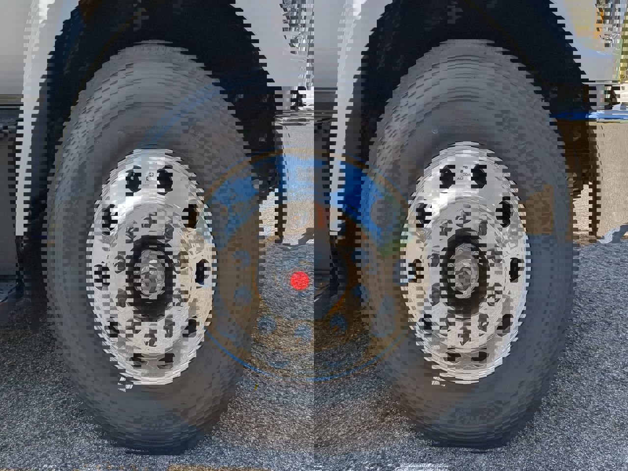 New 2026 Ford F750 2WD Regular Cab Super Duty image 9