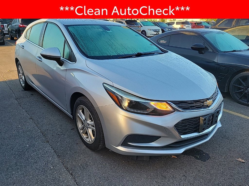 Used 2017 Chevrolet Cruze LT w/ Convenience Package FWD image 3