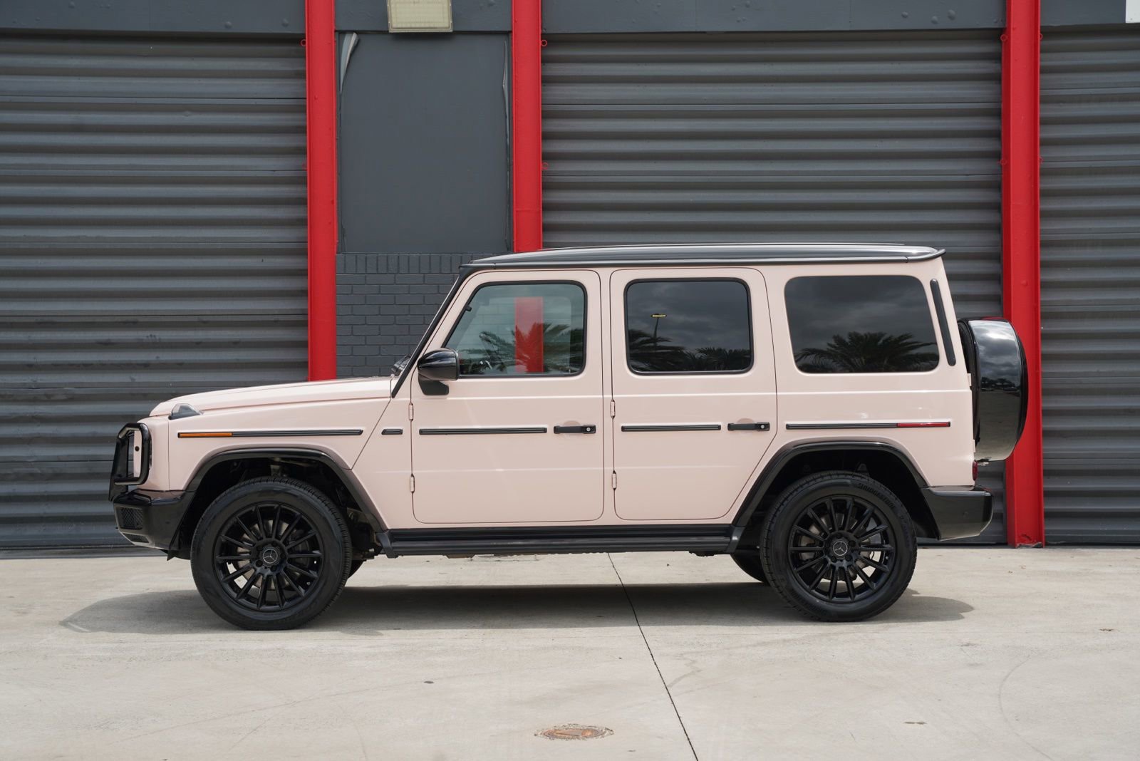 Used 2021 Mercedes-Benz G 550 w/ Exclusive Interior Package image 49