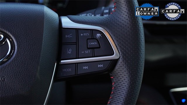 Used 2025 Toyota Sienna XSE w/ XSE Premium Package image 31