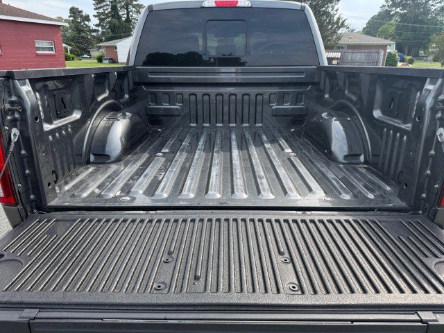 Used 2018 Ford F150 Platinum w/ Equipment Group 701A Luxury AWD/4WD image 17
