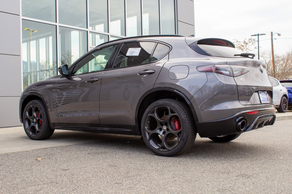 New 2025 Alfa Romeo Stelvio Sprint w/ Veloce Package image 8