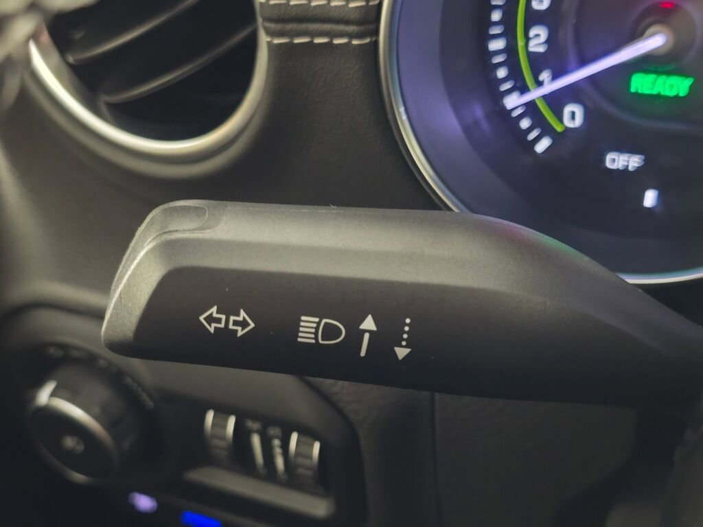 Used 2022 Jeep Wrangler Unlimited Sahara w/ Cold Weather Group image 23