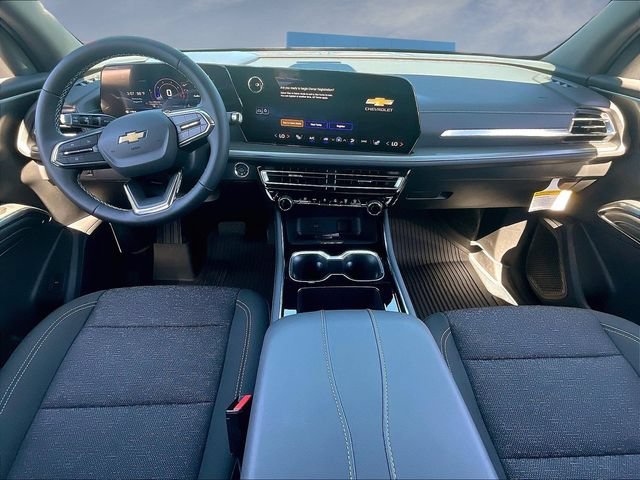 New 2026 Chevrolet Traverse LT w/ Driver Confidence Package FWD image 5
