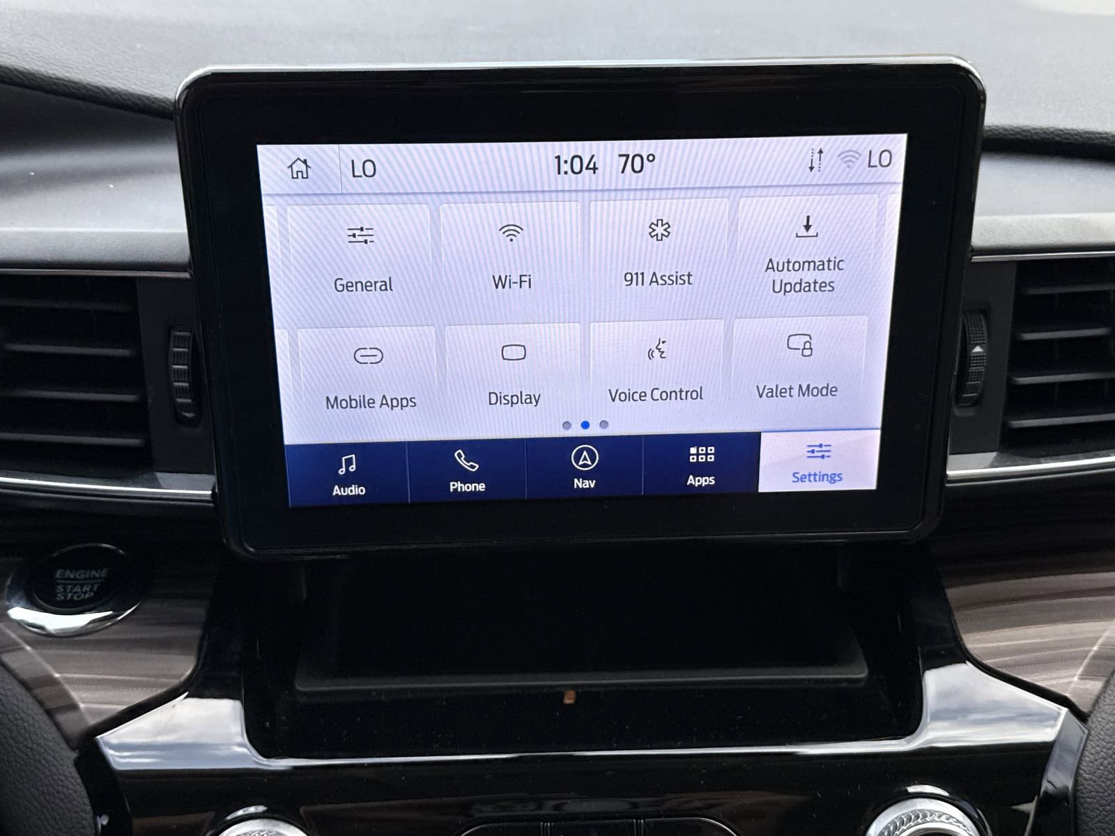 Used 2023 Ford Explorer Limited w/ Equipment Group 301A AWD/4WD image 28