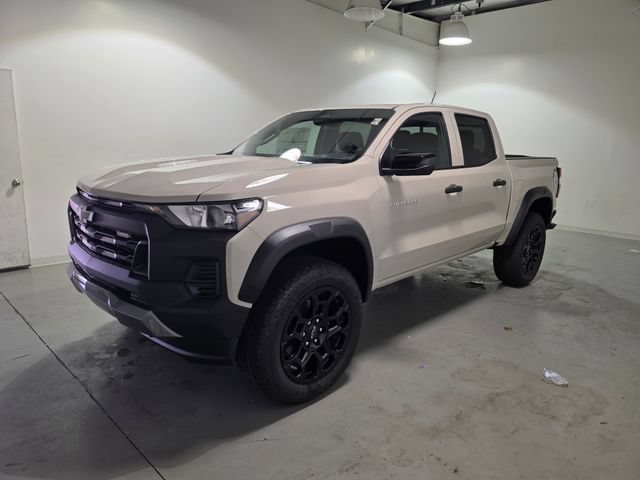 New 2026 Chevrolet Colorado Trail Boss w/ LPO, Tailgate Decal Package AWD/4WD image 3
