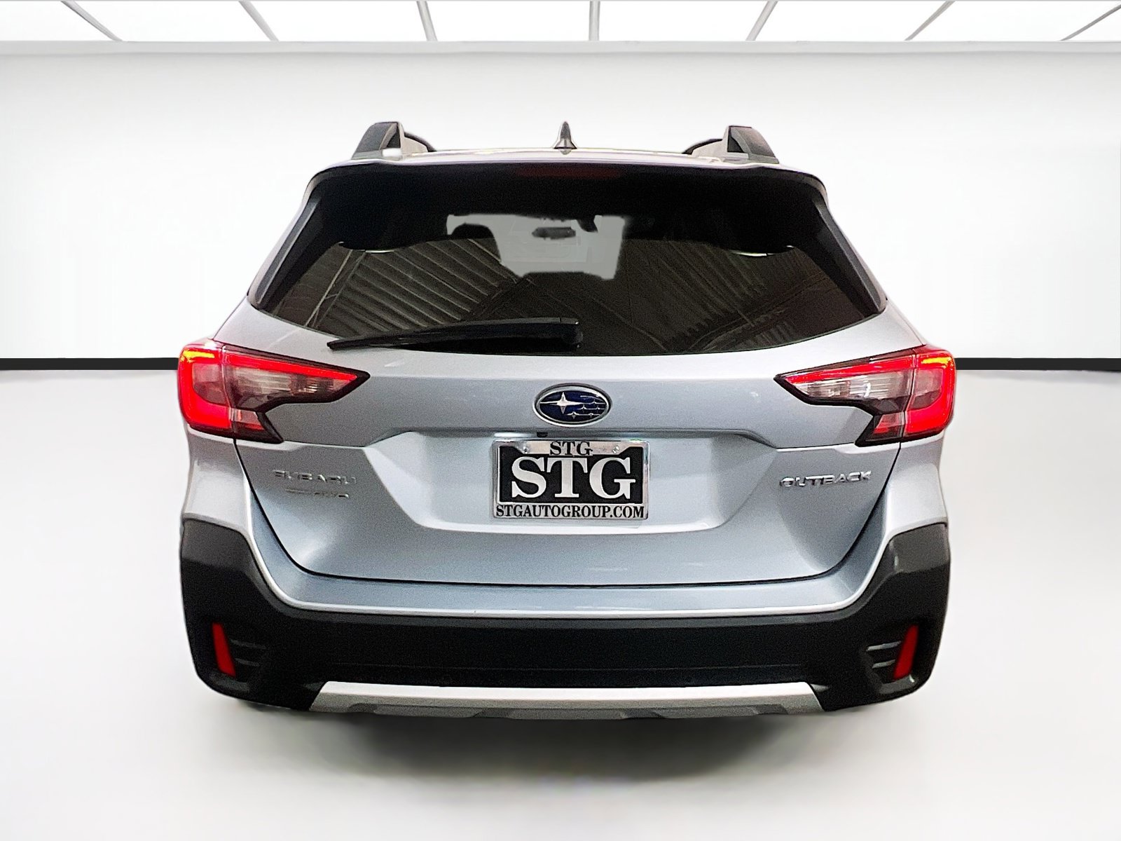 Used 2022 Subaru Outback Limited AWD/4WD image 5