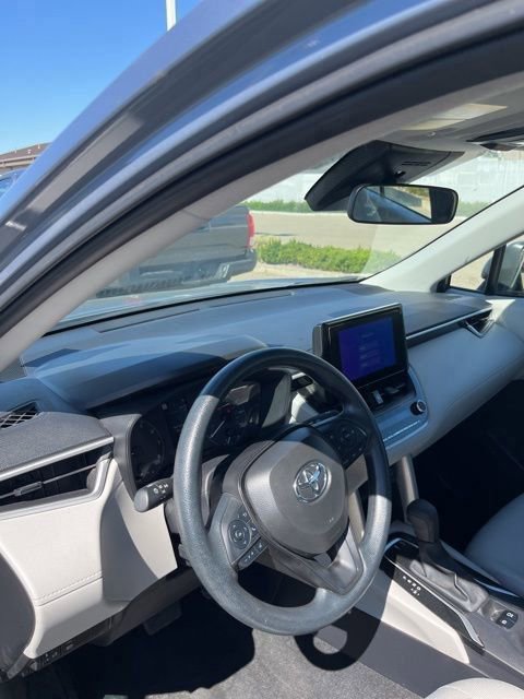 Used 2025 Toyota Corolla Cross L image 13