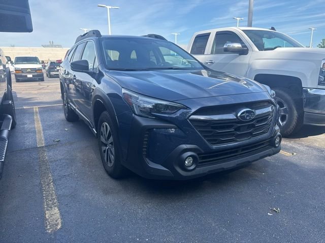 Used 2025 Subaru Outback Premium w/ Popular Package #1A AWD/4WD image 9