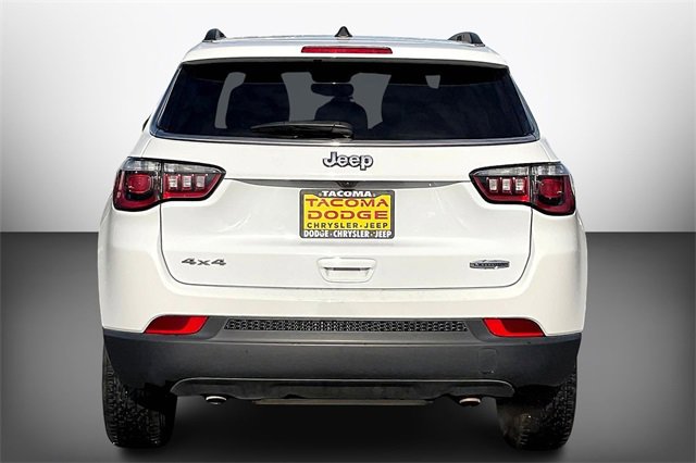 Used 2024 Jeep Compass Latitude image 5