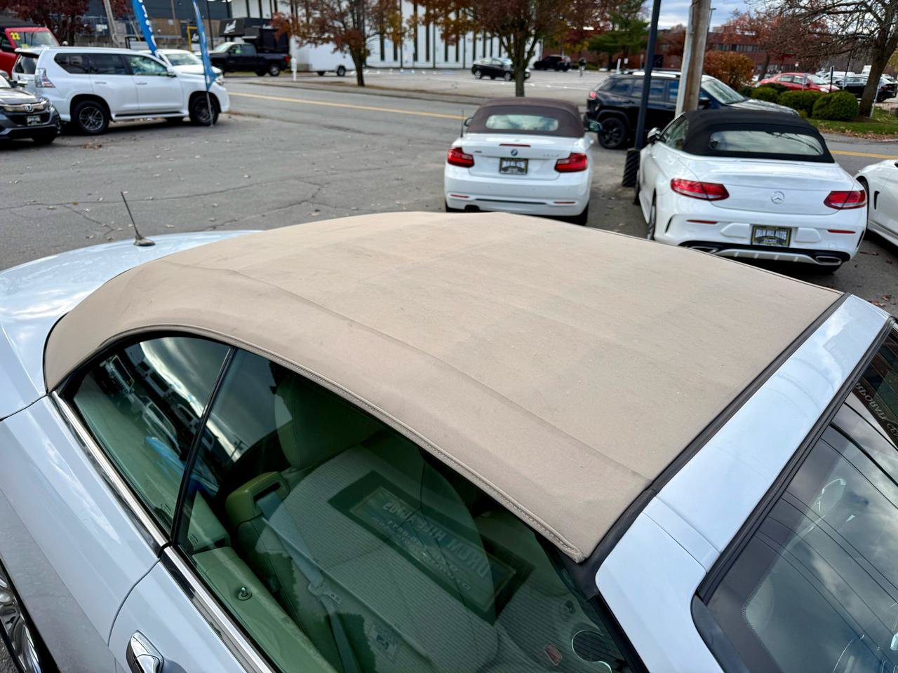 Used 2011 Chrysler 200 Limited FWD image 30