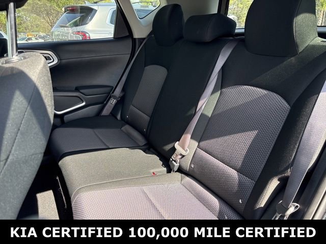Certified 2025 Kia Soul LX w/ LX Technology Package image 11