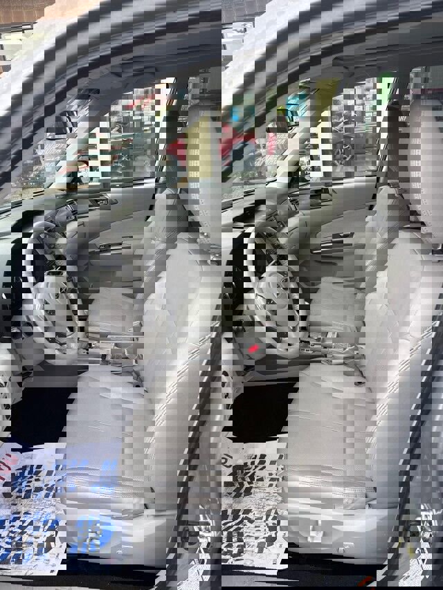 Used 2011 Subaru Forester 2.5X Limited image 10