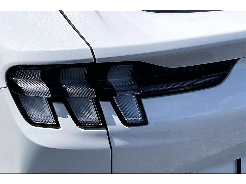 Used 2023 Ford Mustang Mach-E Premium AWD/4WD image 35