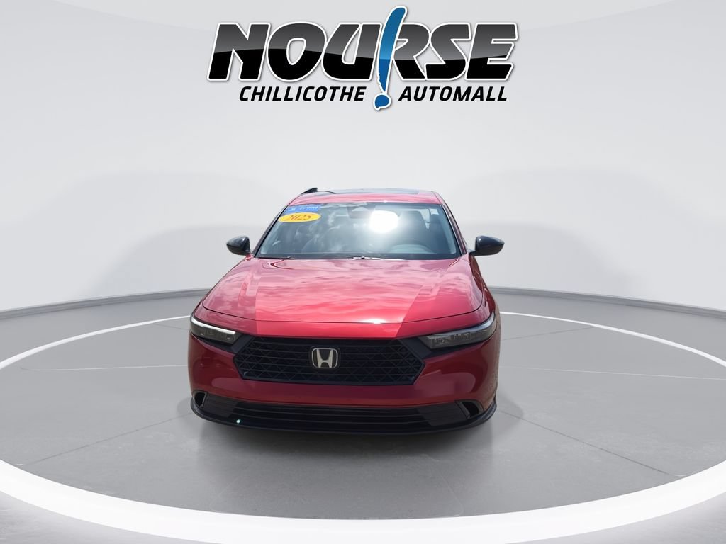 Certified 2025 Honda Accord SE image 3